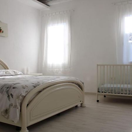 Apartment With Terrace In Chioggia'S Main Square Екстер'єр фото