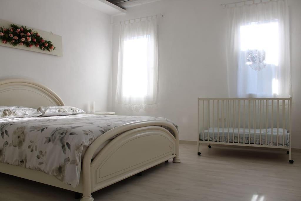 Apartment With Terrace In Chioggia'S Main Square Екстер'єр фото