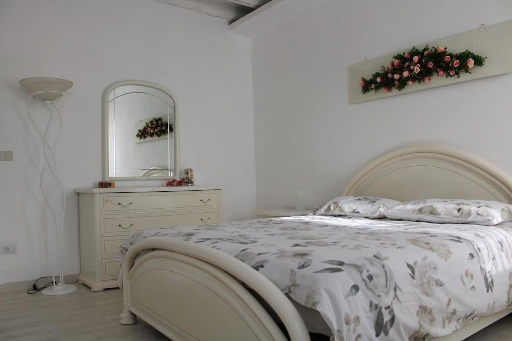 Apartment With Terrace In Chioggia'S Main Square Екстер'єр фото
