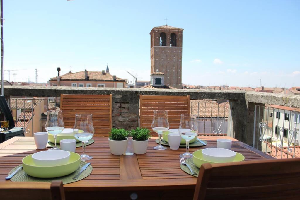 Apartment With Terrace In Chioggia'S Main Square Екстер'єр фото