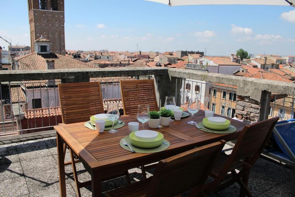 Apartment With Terrace In Chioggia'S Main Square Екстер'єр фото